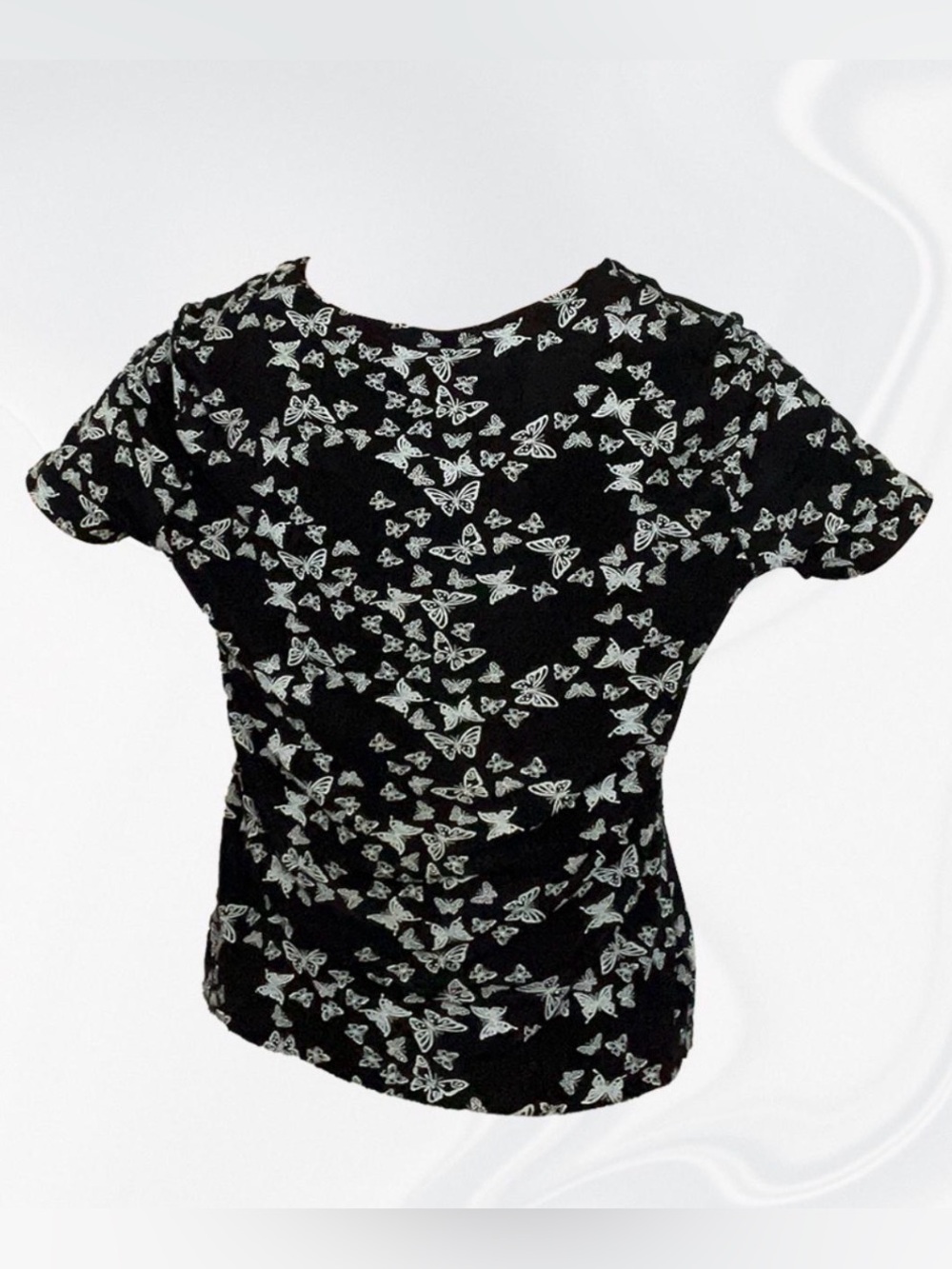 Women’s Black Butterfly Print Short Sleeve Tee - Picture 2 of 4